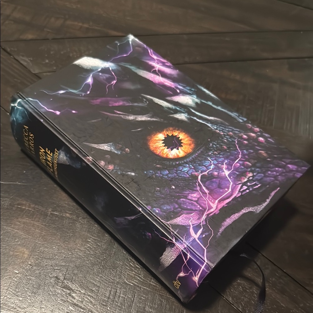 Iron Flame- German Edition
